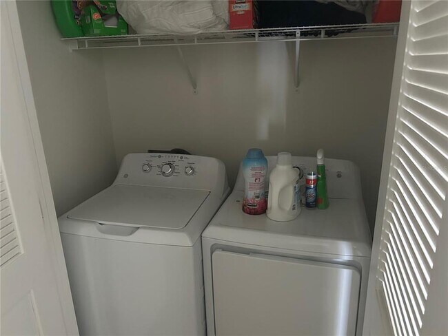 Building Photo - 2128 W Walnut St