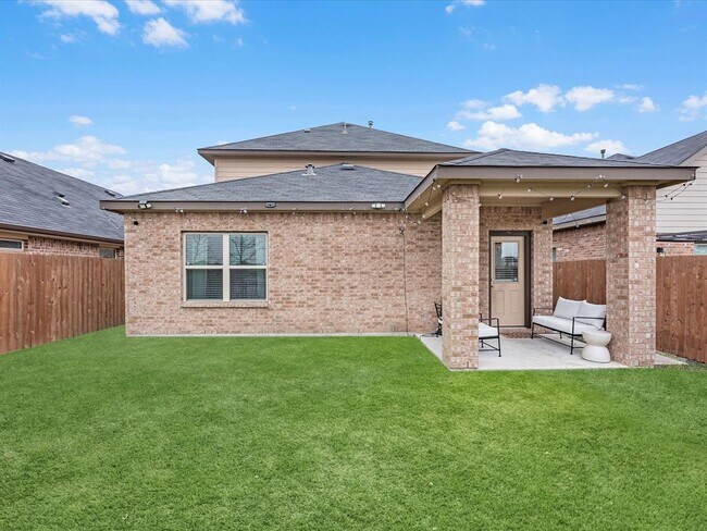 Building Photo - 2410 Meerstad Ln