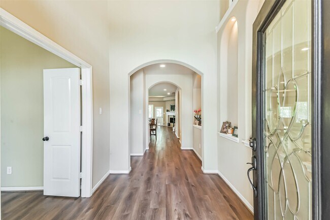 Building Photo - 111 Quail Meadow Dr