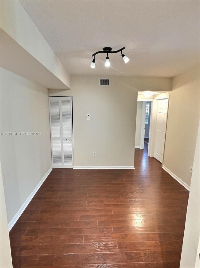 Building Photo - 2120 W Preserve Way