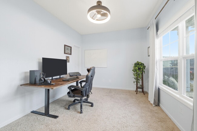 Building Photo - 397 Anmore Ct