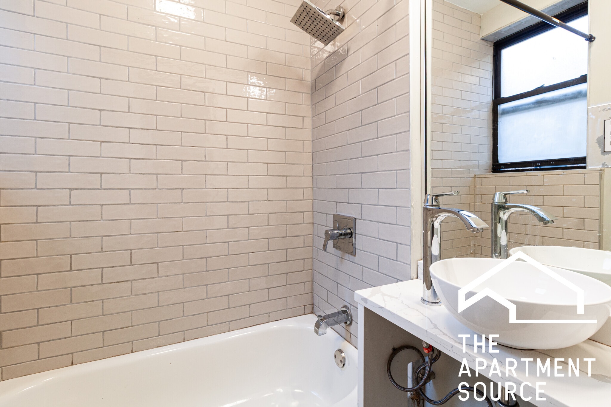 Building Photo - 501 W Belmont Ave