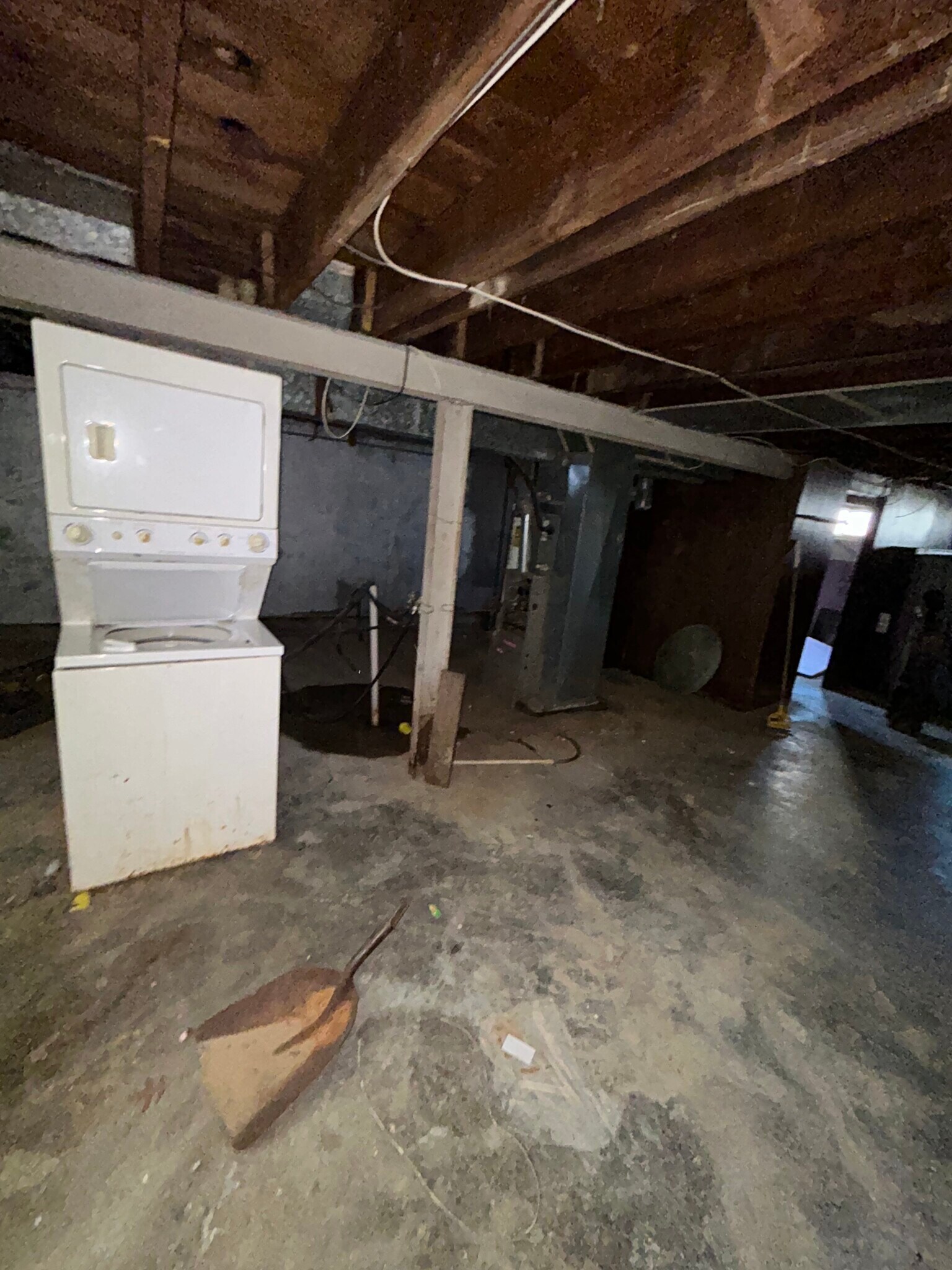 Building Photo - 1801 Engelholm Ave