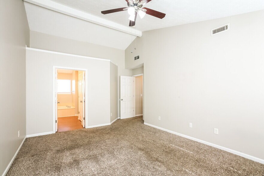 Building Photo - 5928 Keensburg Dr