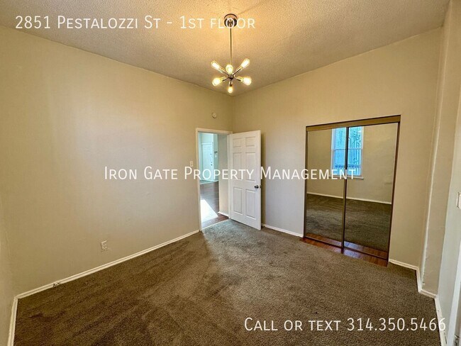 Building Photo - 2851 Pestalozzi St
