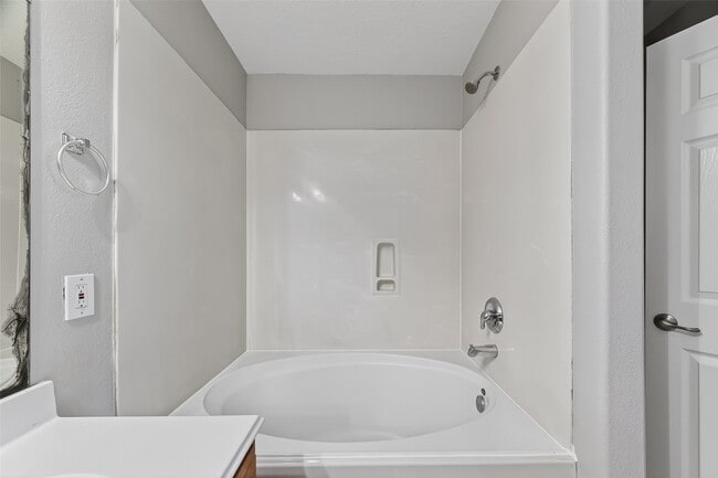 Building Photo - 9807 Tawny Trace Ct