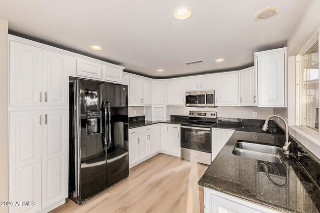 Building Photo - 2001 N 87th Way