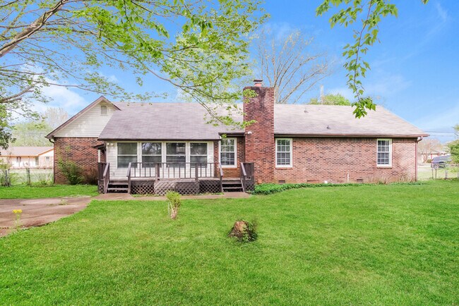 Building Photo - 111 Tammy Gaines Ln
