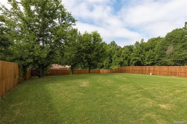 Building Photo - 175 Serene Ln