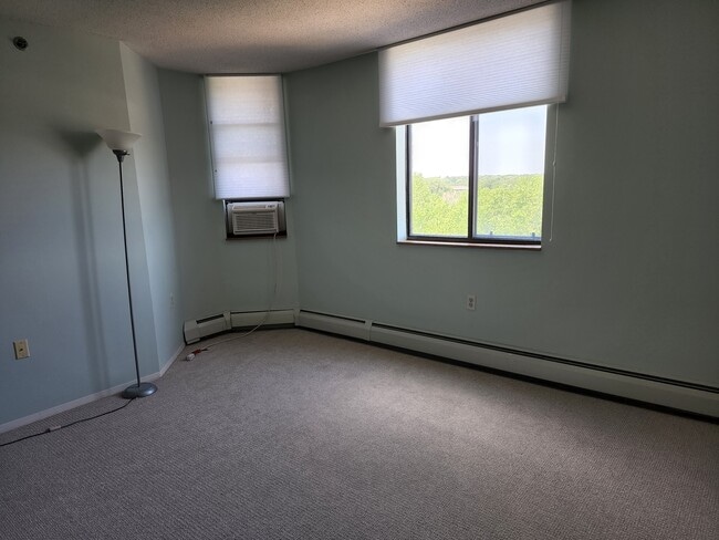 Bedroom: left side - 6500 Woodlake Dr