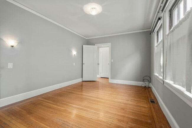 Building Photo - 2418 Marti Rae Ct