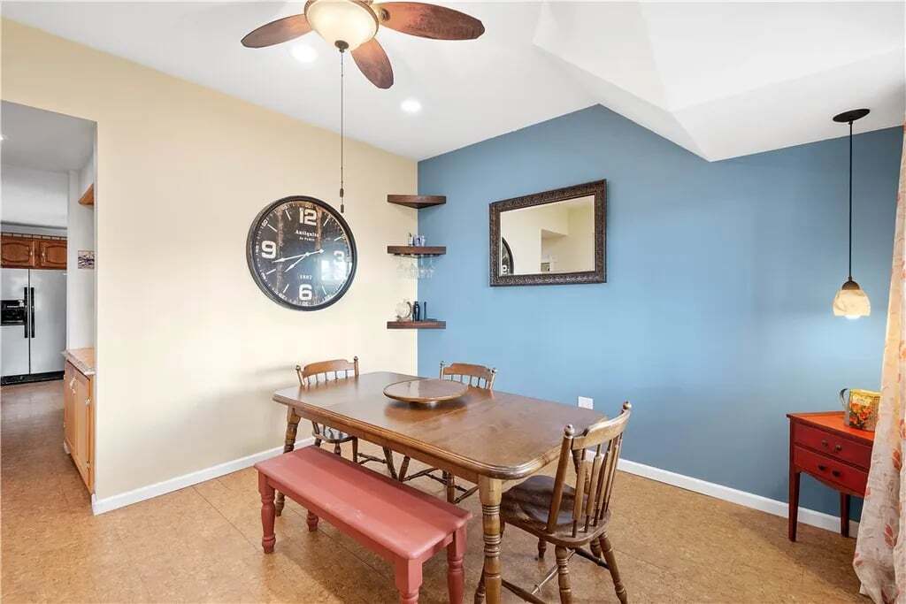 Building Photo - 310 Marsonia St