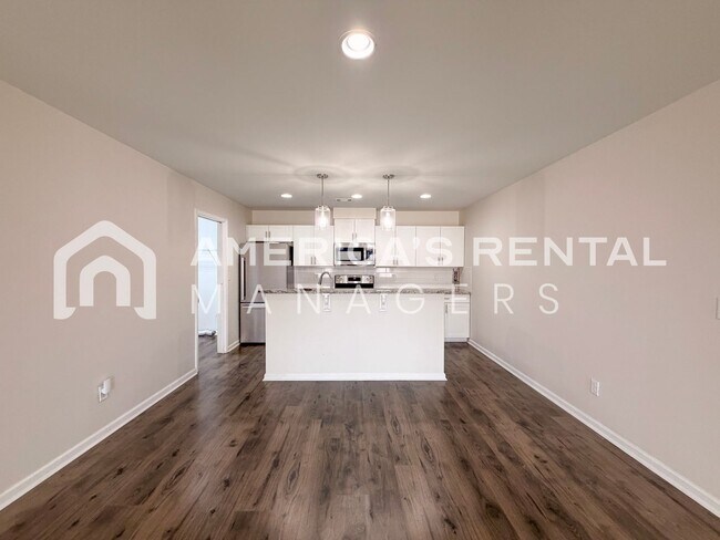 Building Photo - 6221 Burbank Crossing Loop