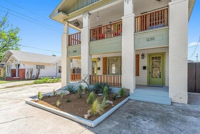 Building Photo - 1230 NW 28th St