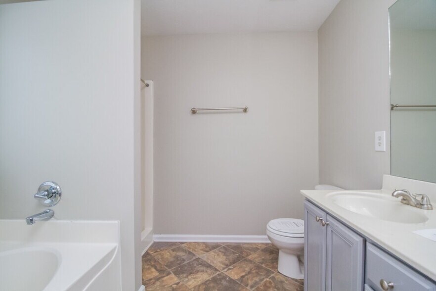 Building Photo - 6030 Eden Ln