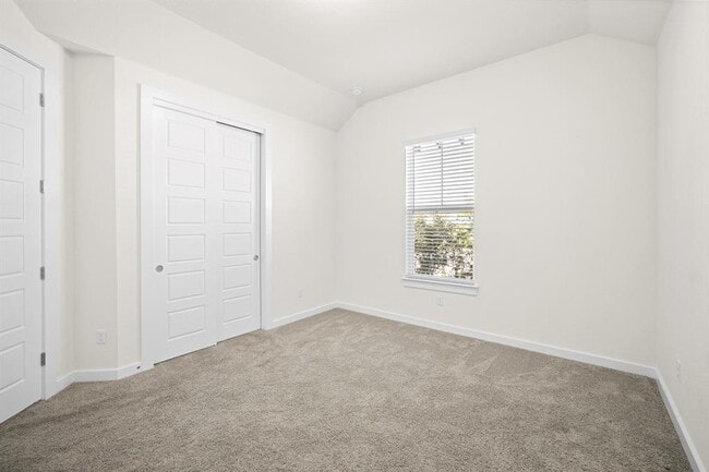 Building Photo - 119 James Rose Ln