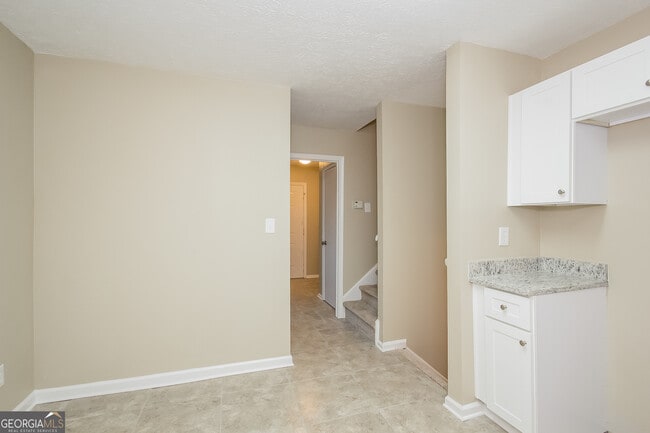 Building Photo - 133 Burre Ln SW