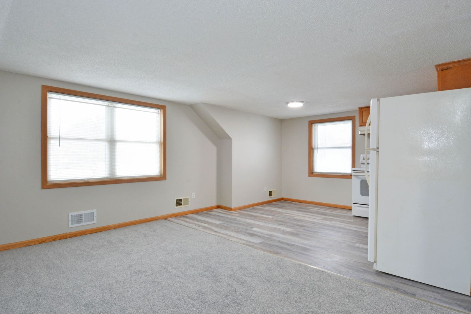 Building Photo - 2153 Green Ave