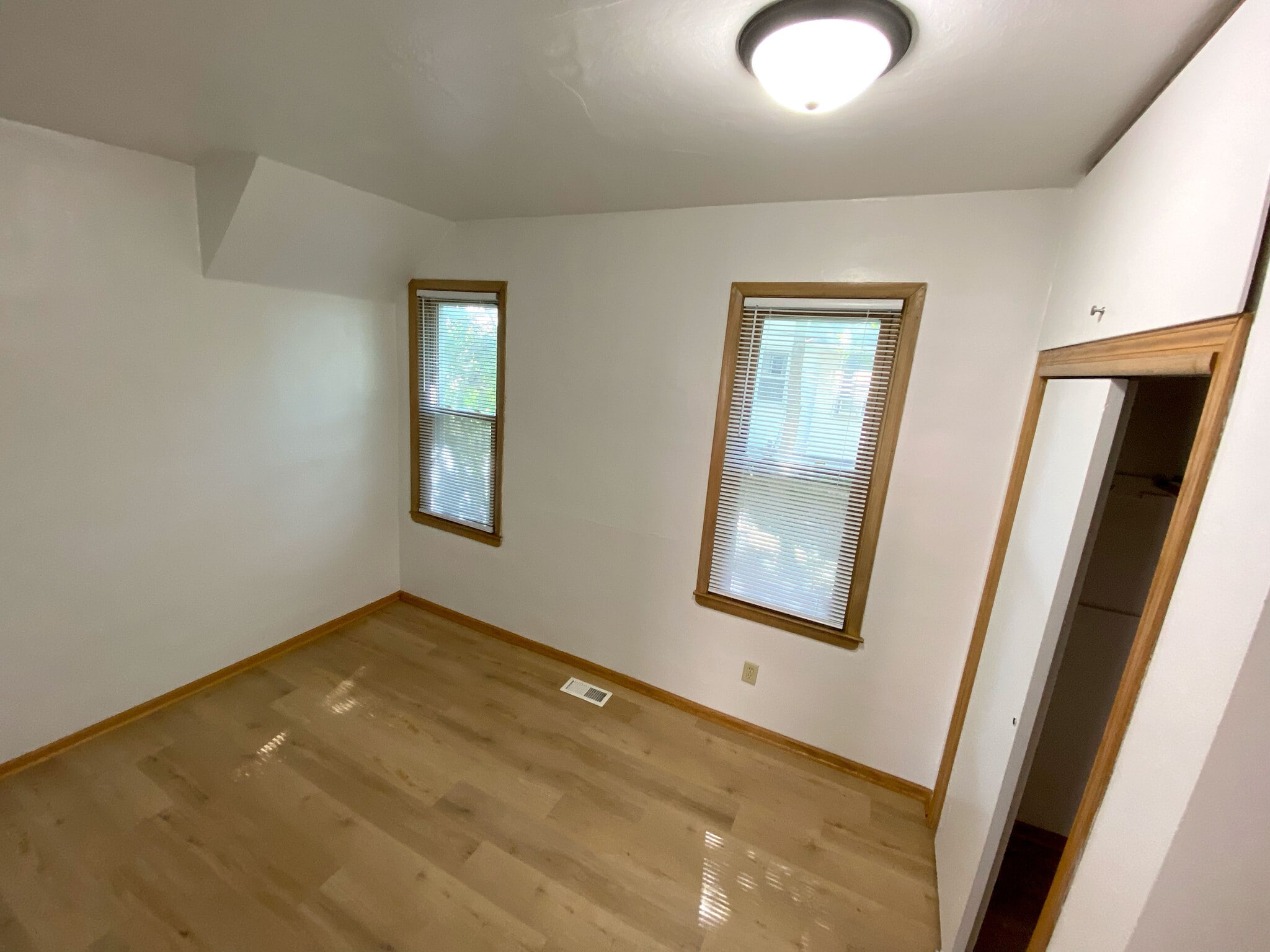 Bedroom 3 - 3633 E Carpenter Ave