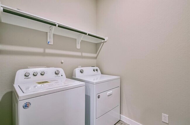 Building Photo - 10005 Red Beadtree Pl