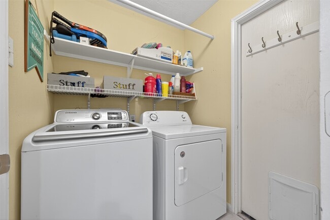 Building Photo - 21539 Olympic Forest Dr