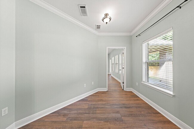 Building Photo - Luxury home in a premier neighborhood!