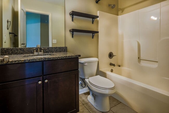 Building Photo - 77 Gray Field Ct