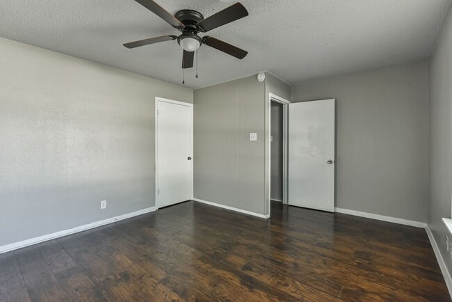Building Photo - 4-Bedroom Home in the Heart of Killeen