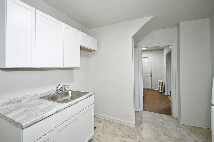 Building Photo - 2939 Freeland St