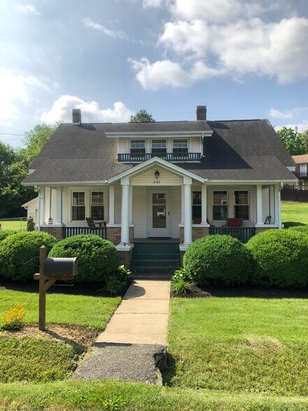 Front of Home - 645 Ellett Rd NE