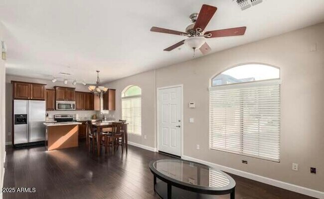 Building Photo - 2401 E Rio Salado Pkwy