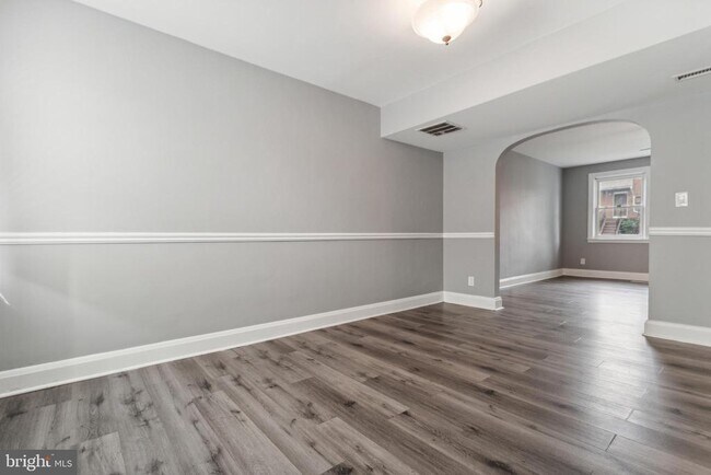 Building Photo - 28 S Bernice Ave