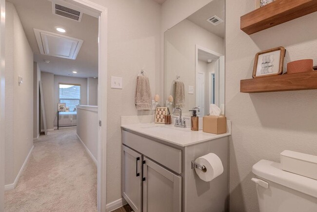 Building Photo - 393 Apache Plum Dr