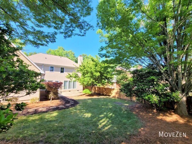 Building Photo - 2400 Tweedmore Ct