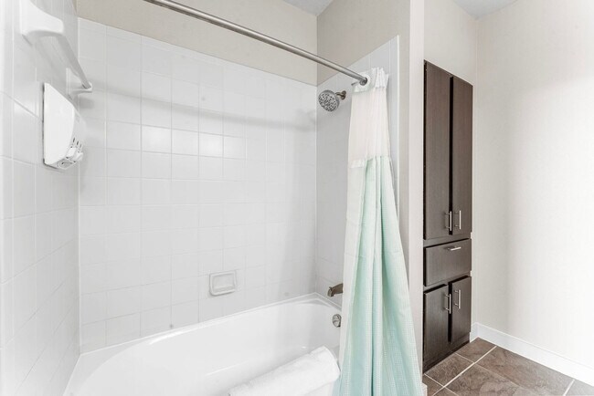 Building Photo - 501 E Oltorf St