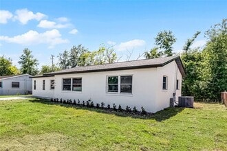 Building Photo - 2105 9th St NE