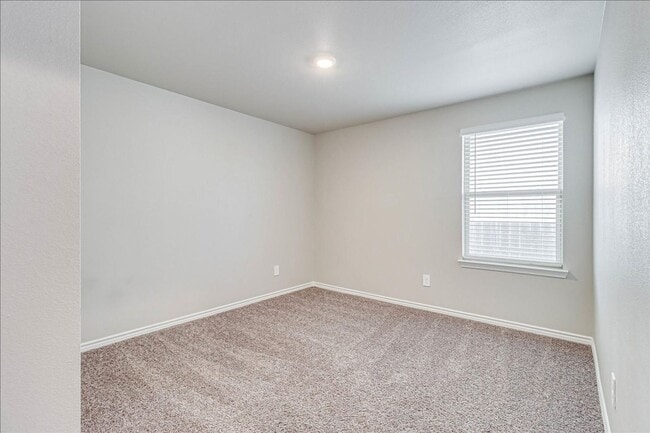 Building Photo - 7213 Adler Dr