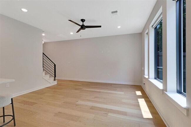 Building Photo - 6409 Berkman Dr
