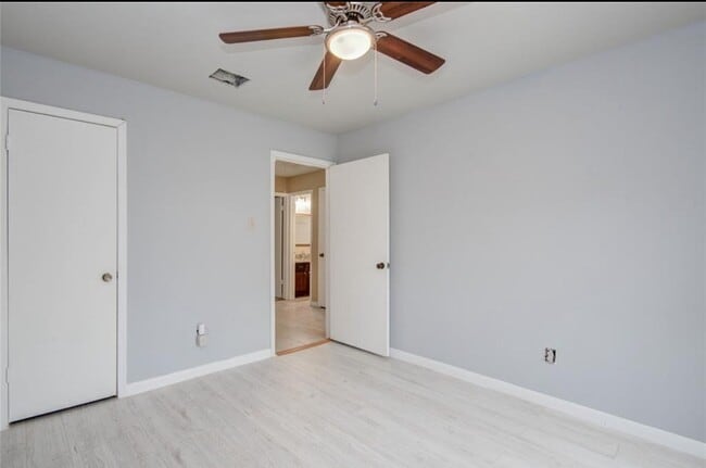 Building Photo - 15823 Ruppstock Dr