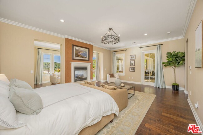 Building Photo - 25420 Prado De Azul