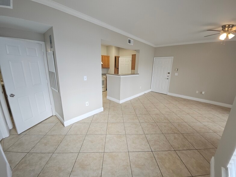 Building Photo - 5537 Pga Blvd