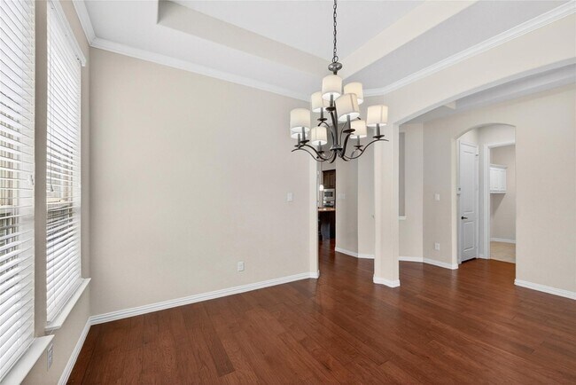 Building Photo - 5629 Grove Cove Dr