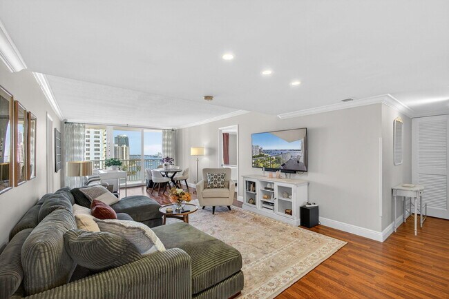 Building Photo - 1801 S Flagler Dr