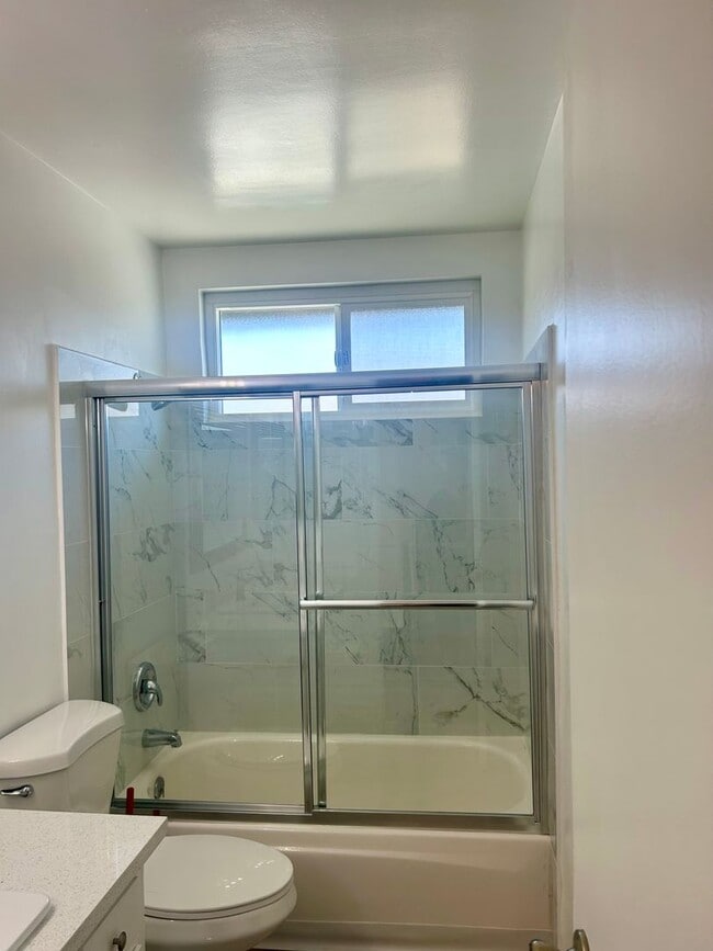 Building Photo - 11587Celi