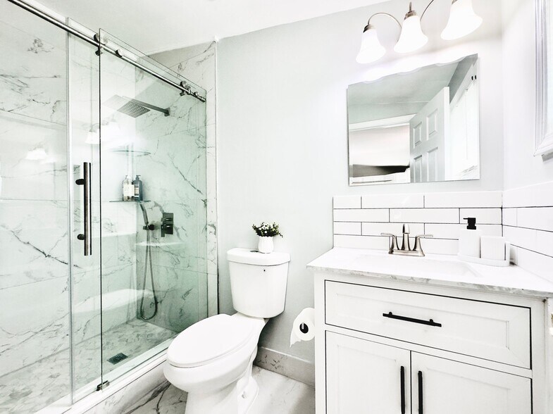 Building Photo - 2074 Flint Hill Dr