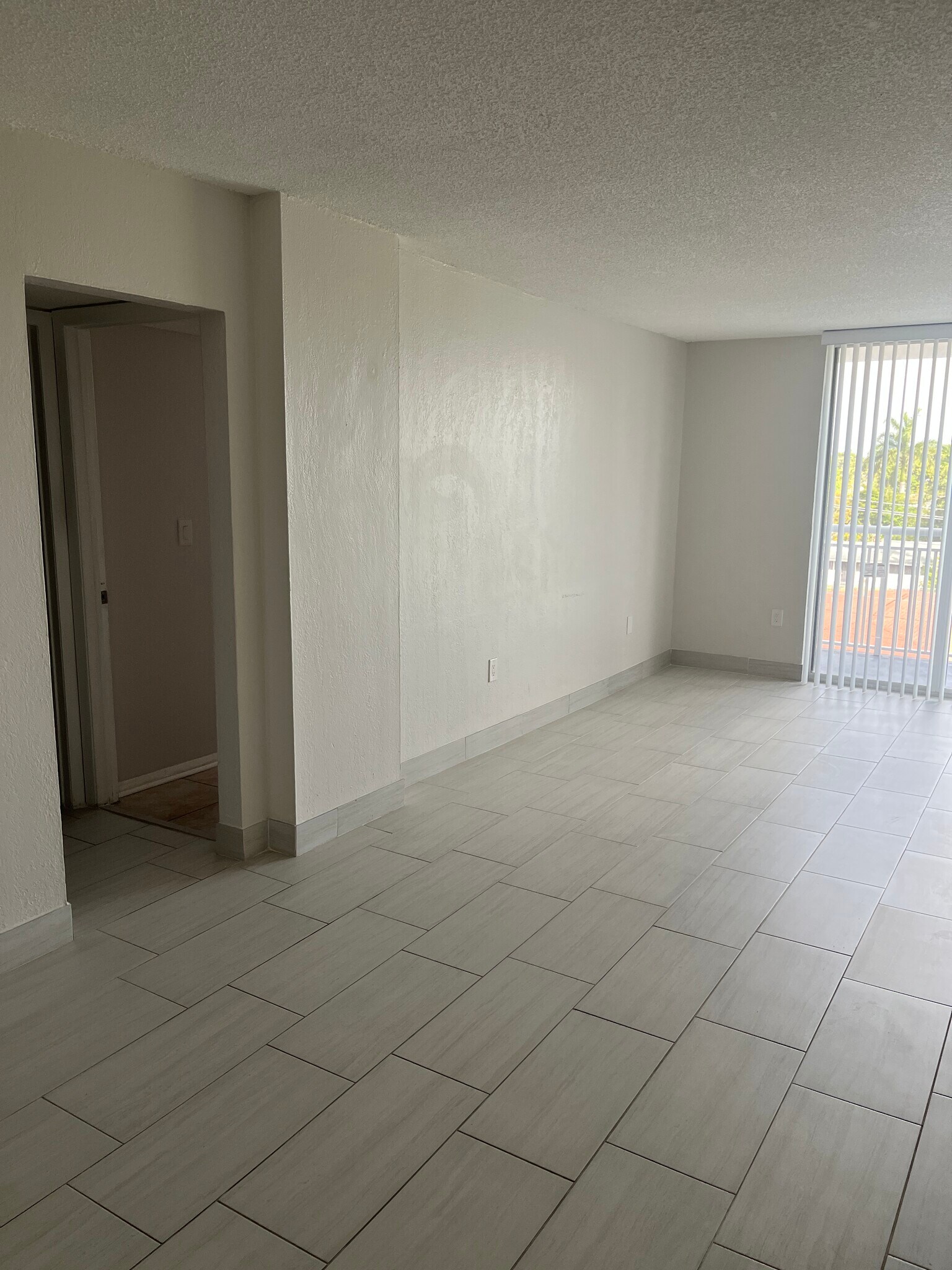 Building Photo - 1251 NE 108th St