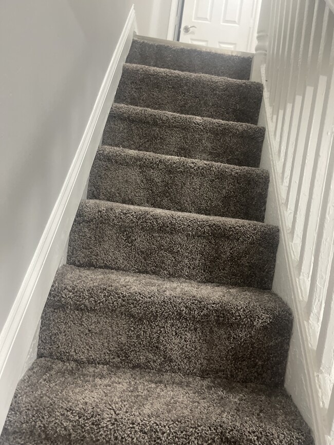 Building Photo - 1748 S Taylor St