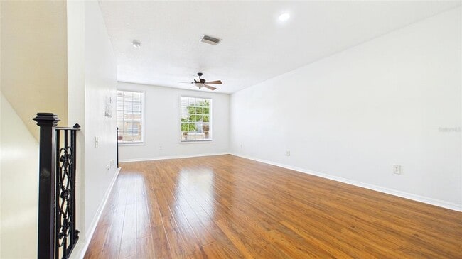 Building Photo - 3175 Bayshore Oaks Dr