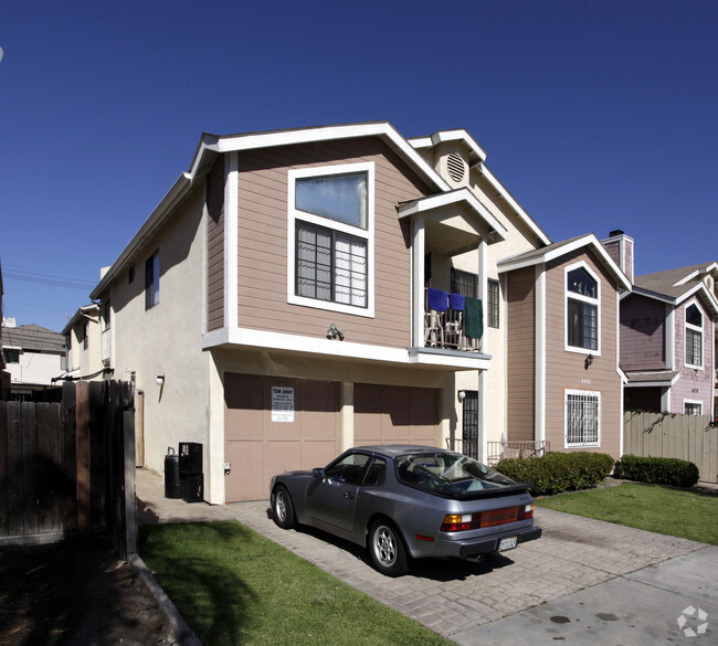 Primary Photo - 4470 50th St