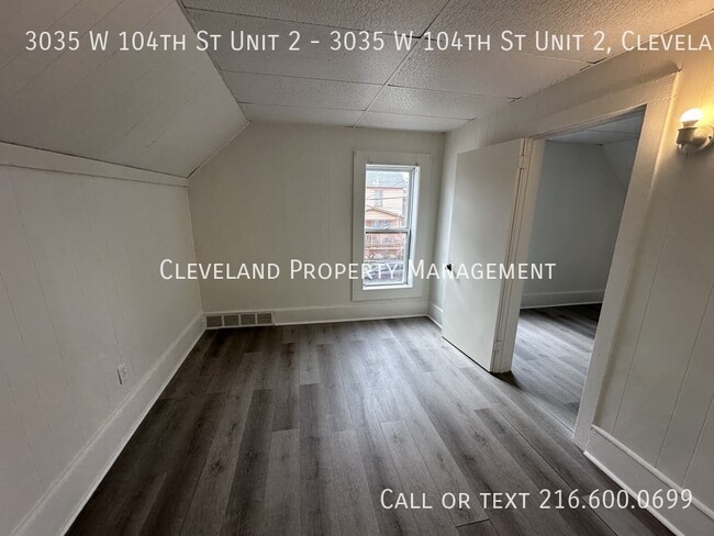 Building Photo - 3035 W 104th St
